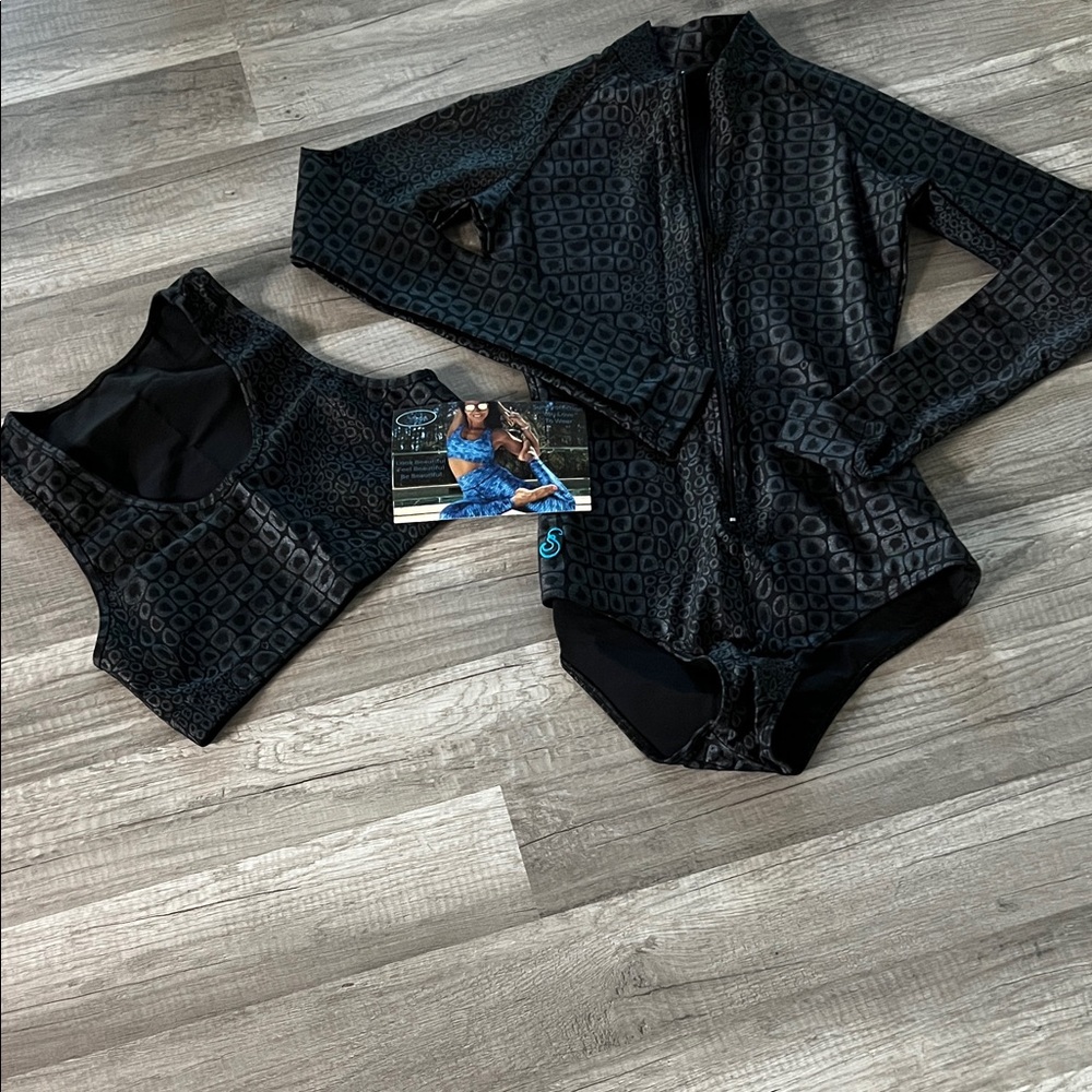 Black Geometric Patterned Activewear Set
